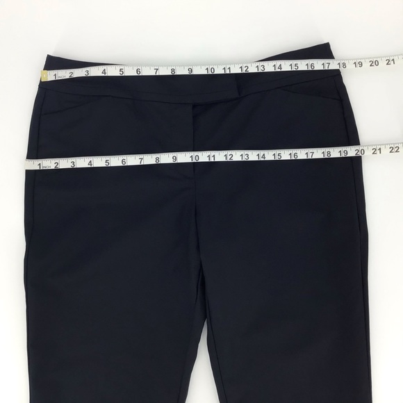 Ann Taylor Petite Signature Cuffed Capris, 12P - Picture 12 of 16